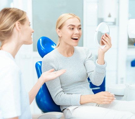 patient visiting their cosmetic dentist in Hillsboro