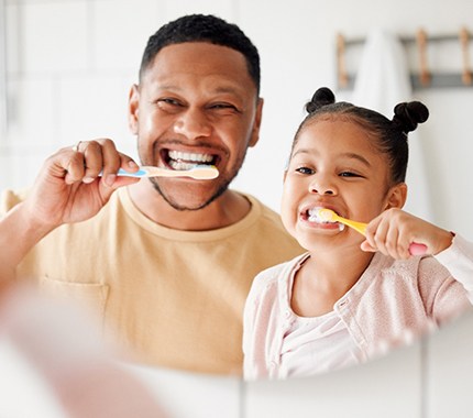 Children’s dentist in Hillsboro helping patient